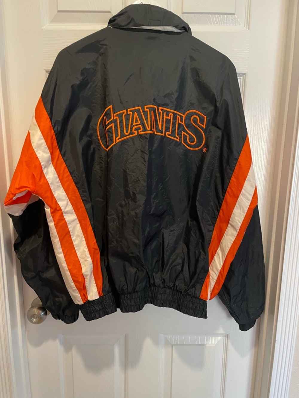 STARTER San Francisco Giants Black & Orange Windbreaker Jacket - Picture 6 of 7